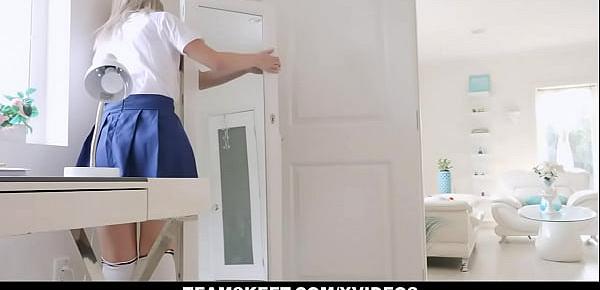 trendsPetite Intruder Jamie Jett Gets Fucked By Big Cock For Snooping Around